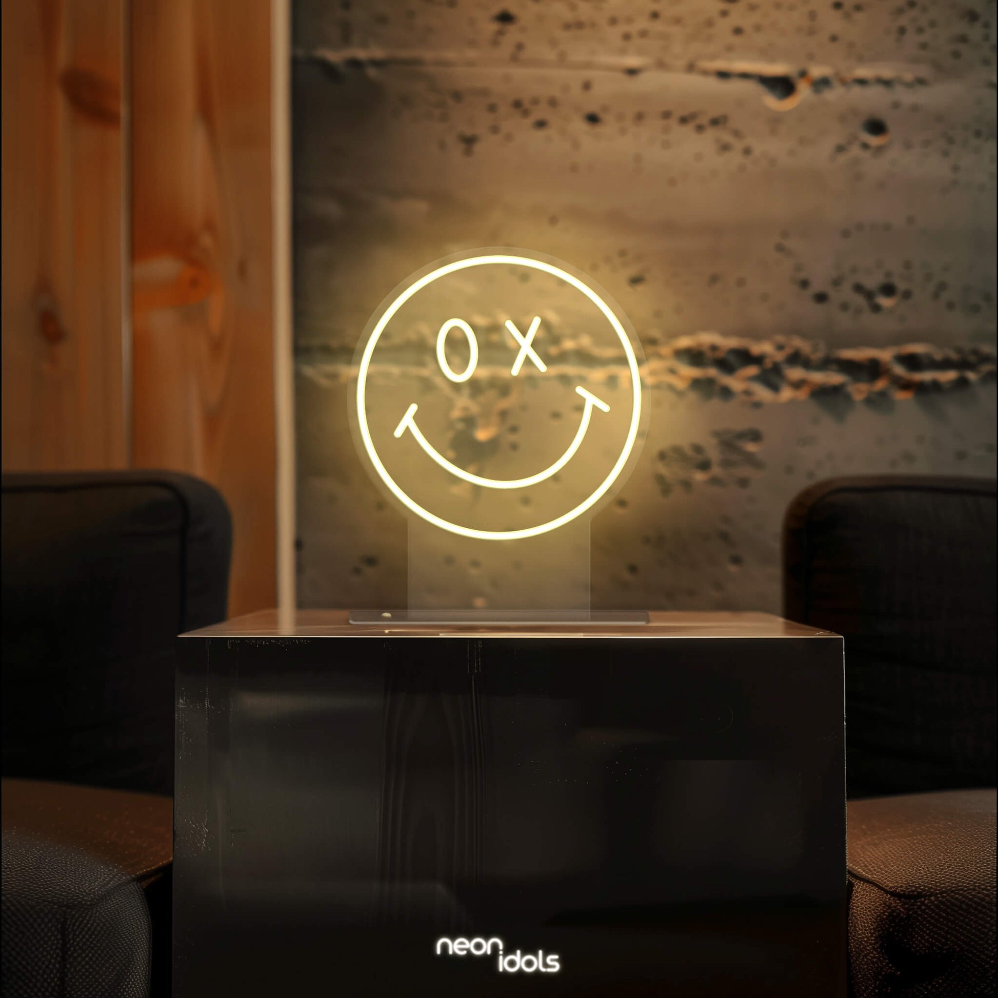 HappyGlow - Neonidols