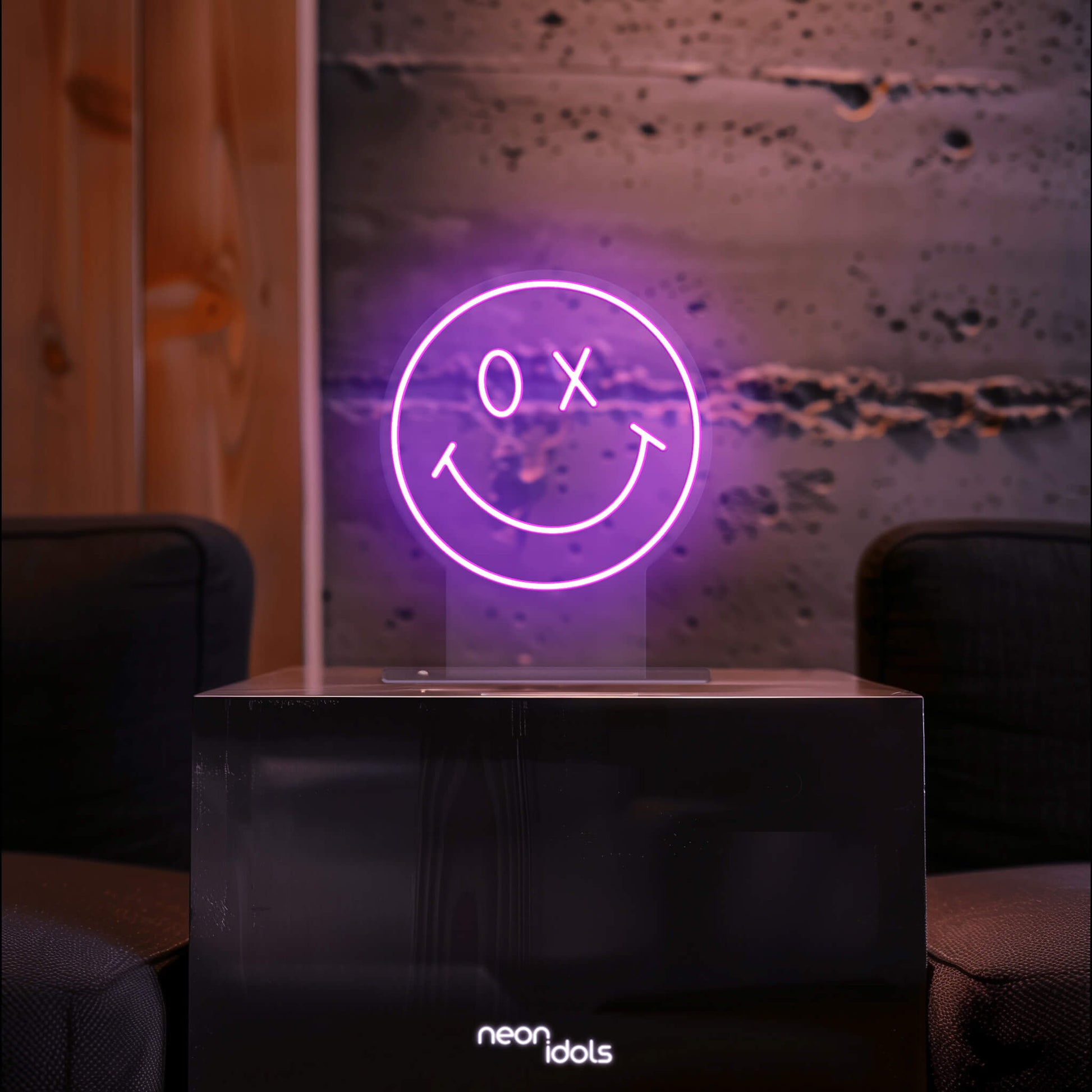 HappyGlow - Neonidols
