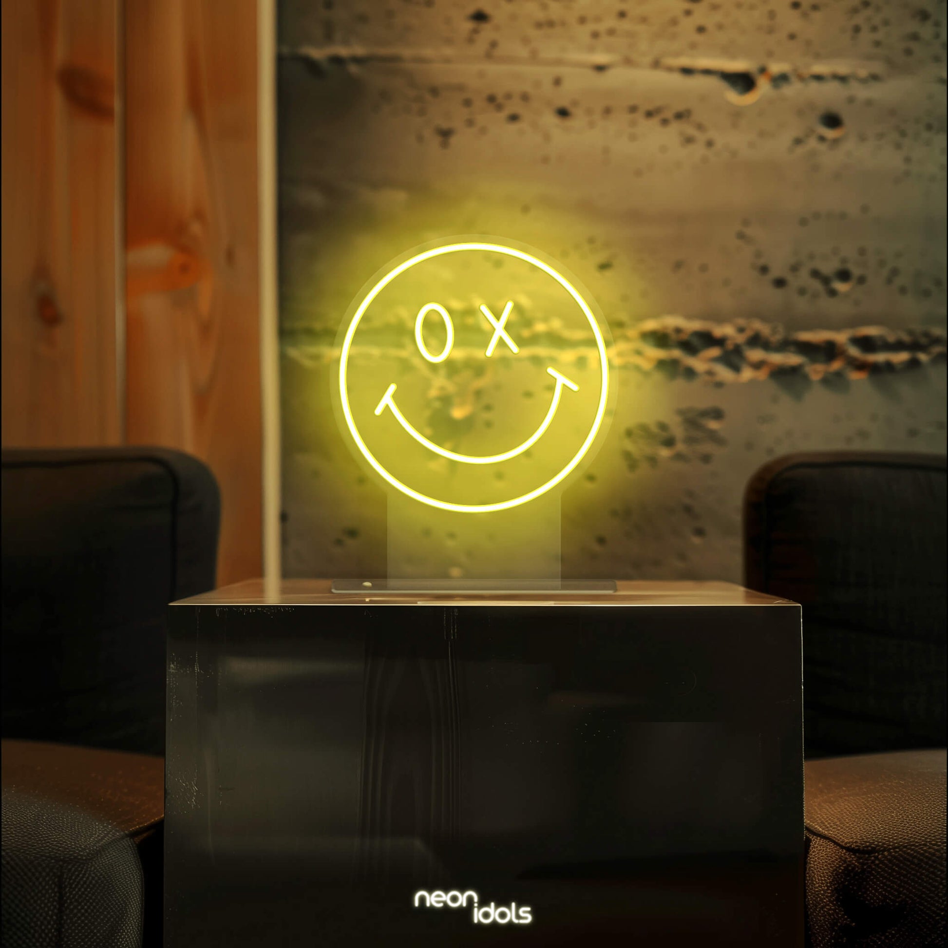 HappyGlow - Neonidols