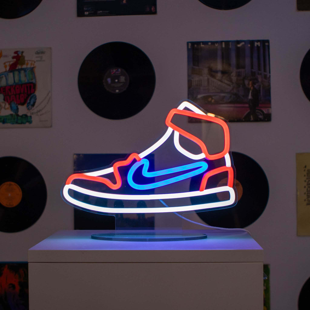 SneakerGlow - Neonidols